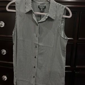 Sleeveless button up dress shirt
